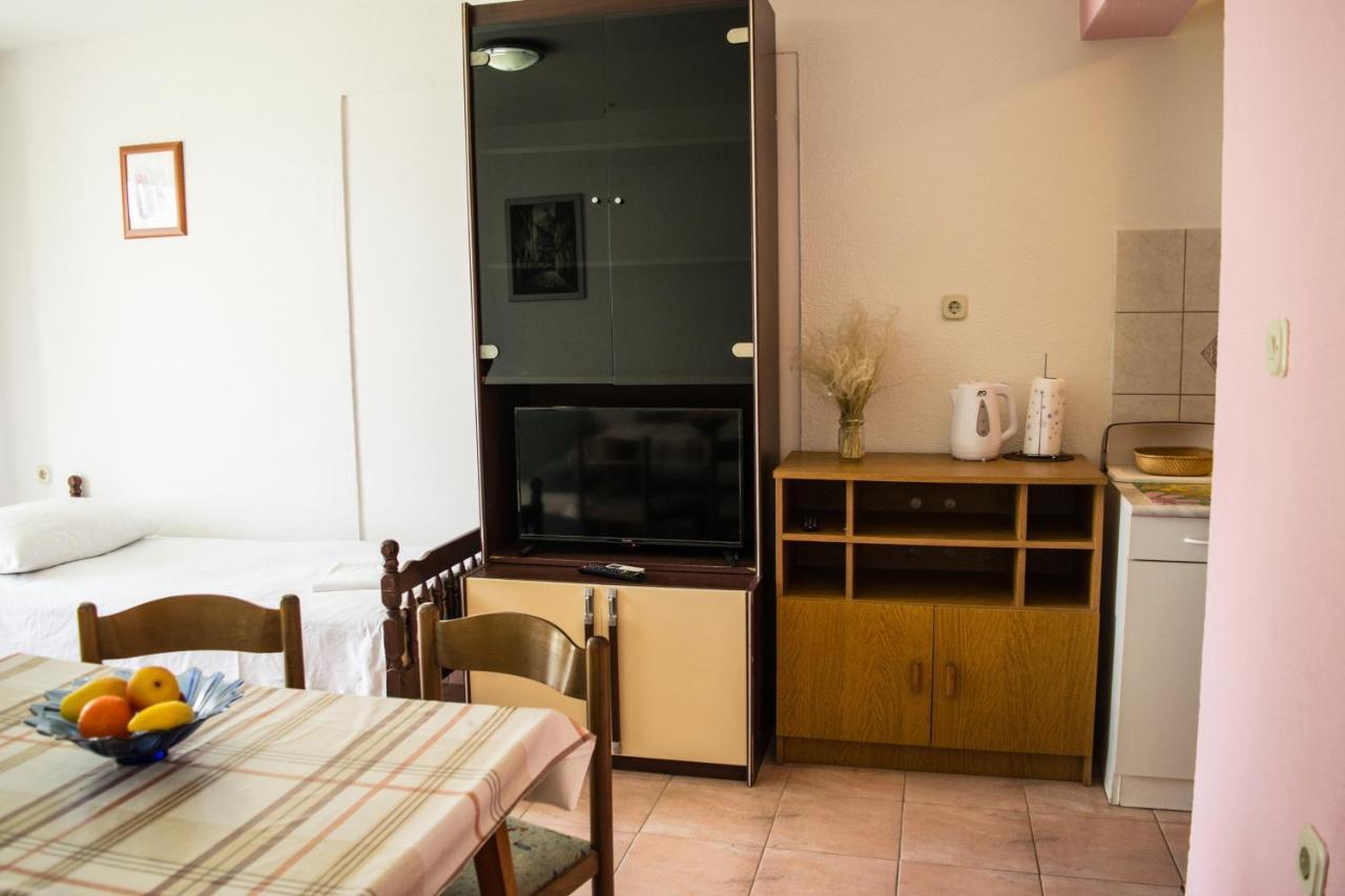 Apartment Lokva Rogoznica 6005A エクステリア 写真